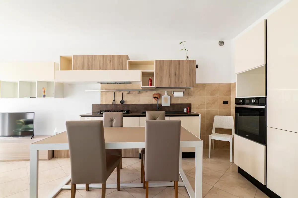 Appartement Elegante Bilocale, Zona Centro Lodi Extérieur photo
